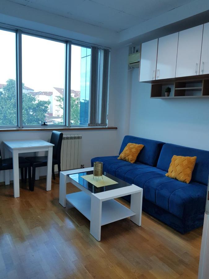 Central Apartment With 24-7 Building Security Novi Sad Exteriér fotografie